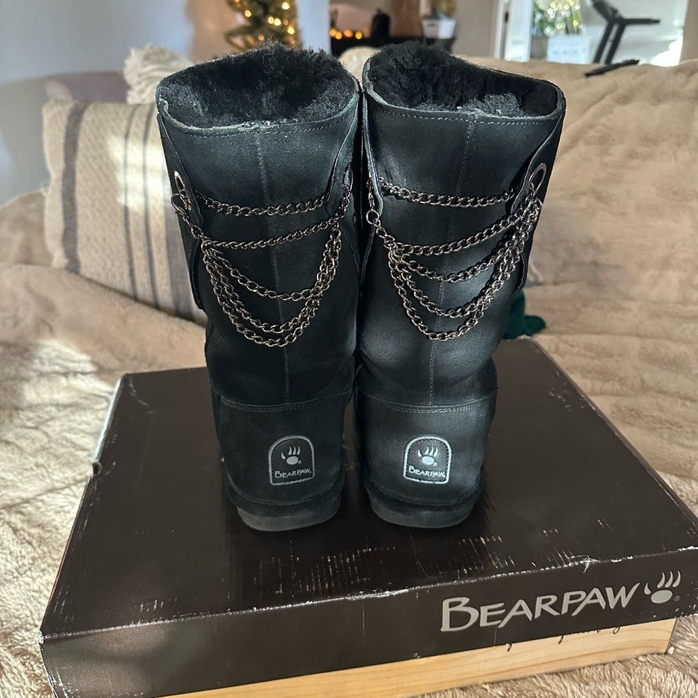 BearPaw Black Boots with Chain Accents winter boots size 10 fur boots warm